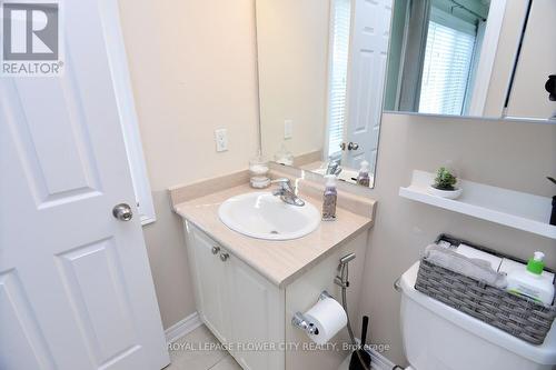 80 Rockman Crescent, Brampton (Northwest Brampton), ON - Indoor Photo Showing Bathroom