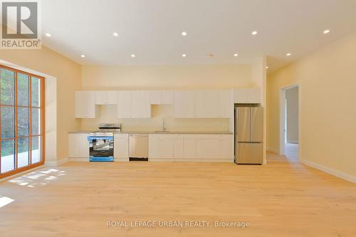 800 Rye Road, South River, ON - Indoor Photo Showing Kitchen