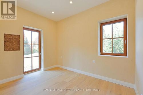 800 Rye Road, South River, ON - Indoor Photo Showing Other Room