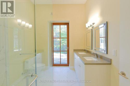 800 Rye Road, South River, ON - Indoor Photo Showing Bathroom