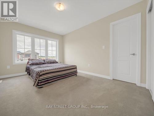 411 Barker Parkway W, Thorold, ON - Indoor Photo Showing Bedroom