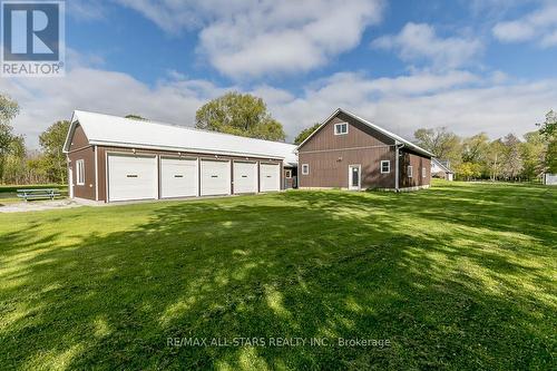 5427 Ravenshoe Road, East Gwillimbury, ON - Outdoor