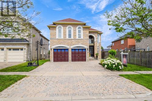 9 Brass Drive, Richmond Hill (Jefferson), ON - Outdoor With Facade