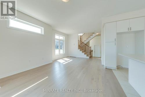 62 Delano Way, Newmarket, ON - Indoor Photo Showing Other Room