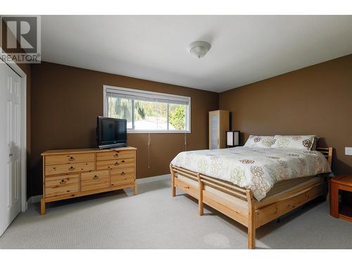 372 Mctavish Road, Kelowna, BC - Indoor Photo Showing Bedroom