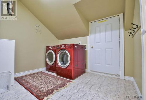 722 Paul Ave, Timmins, ON - Indoor Photo Showing Laundry Room