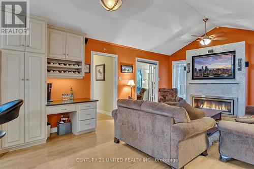 10115 County 28 Road, Hamilton Township, ON - Indoor Photo Showing Living Room With Fireplace