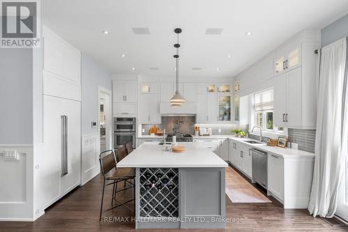 54 Cobden Street, Toronto, ON - Indoor Photo Showing Kitchen With Upgraded Kitchen