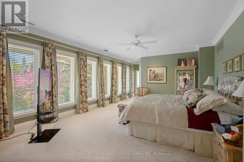 19 Vernham Avenue, Toronto (St. Andrew-Windfields), ON - Indoor Photo Showing Bedroom