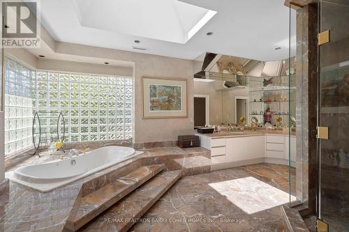 19 Vernham Avenue, Toronto, ON - Indoor Photo Showing Bathroom