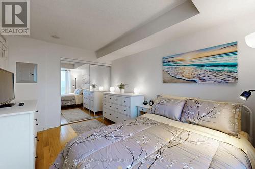 611 - 18 Harrison Garden Boulevard W, Toronto (Willowdale East), ON - Indoor Photo Showing Bedroom