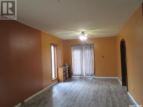 106 2Nd Street W, Lafleche, SK - Indoor Photo Showing Other Room