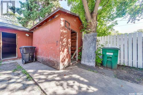 622 31St Street W, Saskatoon, SK - Outdoor