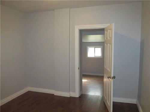 86 Earl Street, Hamilton, ON - Indoor Photo Showing Other Room