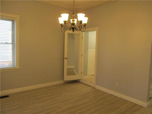 86 Earl Street, Hamilton, ON - Indoor Photo Showing Other Room