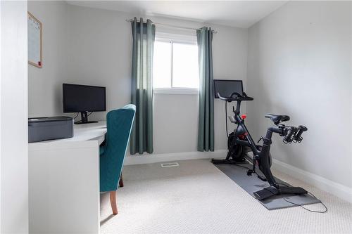 16 Munn Street, Hamilton, ON - Indoor Photo Showing Gym Room