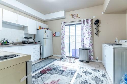 567 Mary Street, Hamilton, ON - Indoor Photo Showing Laundry Room