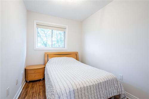 384 Limeridge Road E|Unit #11, Hamilton, ON - Indoor Photo Showing Bedroom