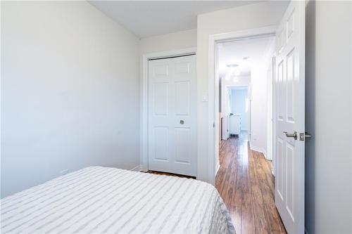 384 Limeridge Road E|Unit #11, Hamilton, ON - Indoor Photo Showing Bedroom