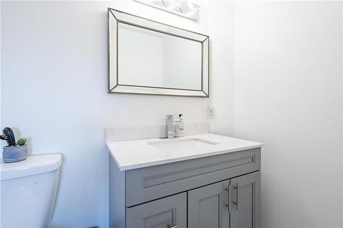 384 Limeridge Road E|Unit #11, Hamilton, ON - Indoor Photo Showing Bathroom