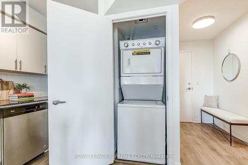 1011 - 1420 Dupont Street, Toronto (Dovercourt-Wallace Emerson-Junction), ON - Indoor Photo Showing Laundry Room