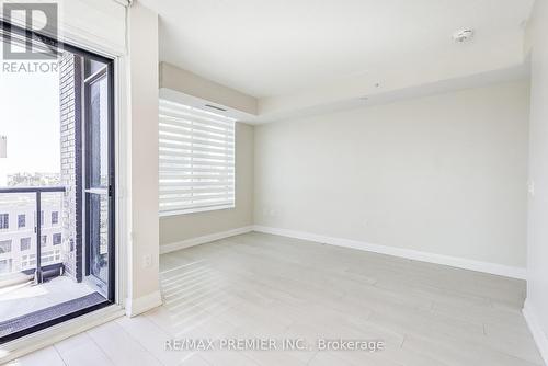 744 - 26 Gibbs Road, Toronto (Islington-City Centre West), ON - Indoor Photo Showing Other Room