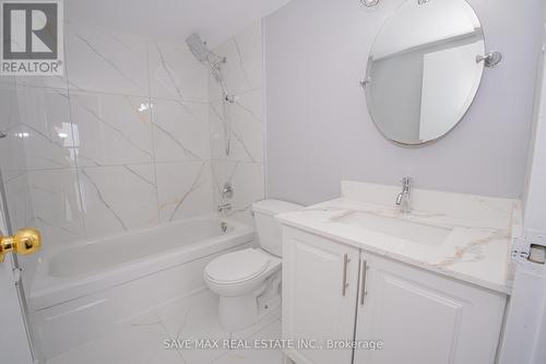 #1101 - 17 Knightsbridge Road, Brampton (Queen Street Corridor), ON - Indoor Photo Showing Bathroom