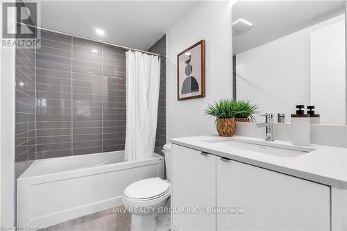 3195 Bastedo, Burlington (Alton), ON - Indoor Photo Showing Bathroom