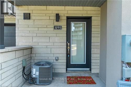 3195 Bastedo, Burlington, ON - Outdoor With Exterior