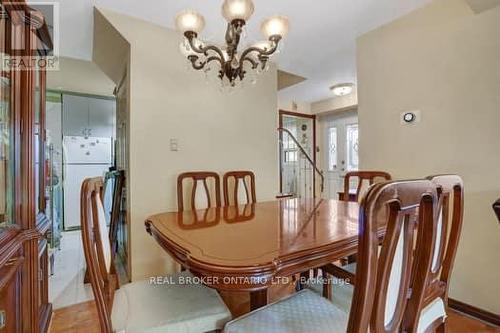 11 Gailwood Court E, Brampton (Northgate), ON - Indoor Photo Showing Dining Room