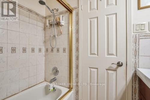 11 Gailwood Court E, Brampton (Northgate), ON - Indoor Photo Showing Bathroom