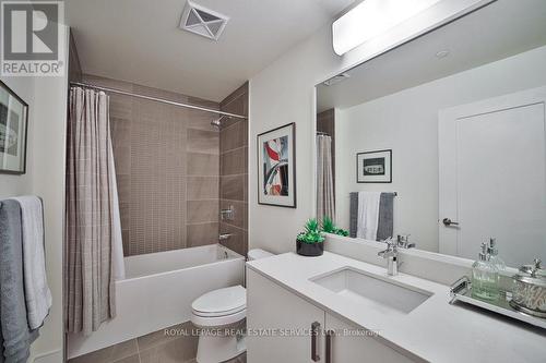 145 - 1575 Lakeshore Road W, Mississauga, ON - Indoor Photo Showing Bathroom