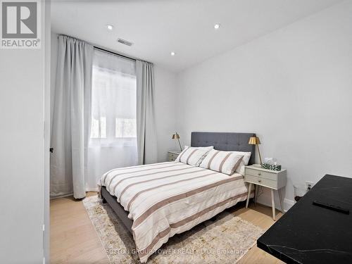 91 Seventeenth Street, Toronto (New Toronto), ON - Indoor Photo Showing Bedroom