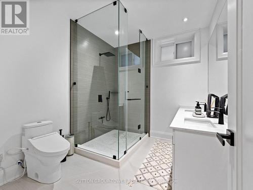 91 Seventeenth Street, Toronto (New Toronto), ON - Indoor Photo Showing Bathroom