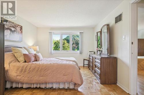 4135 Independence Avenue, Mississauga (Rathwood), ON - Indoor Photo Showing Bedroom