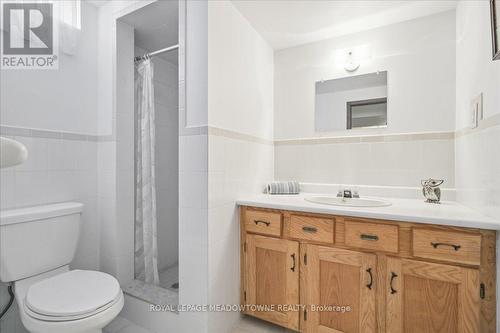 4135 Independence Avenue, Mississauga, ON - Indoor Photo Showing Bathroom