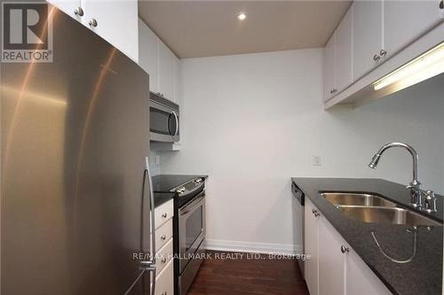 1209 - 1055 Southdown Road, Mississauga, ON - Indoor Photo Showing Kitchen With Double Sink