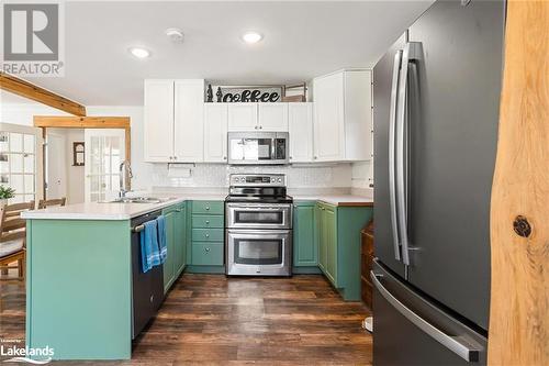 3 Lambs Lane, Fenelon Falls, ON - Indoor Photo Showing Kitchen With Upgraded Kitchen