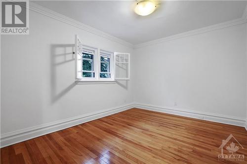 Bedroom -3 - 134 Caroline Avenue, Ottawa, ON - Indoor Photo Showing Other Room