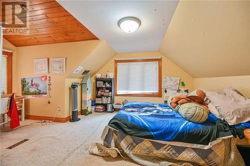 78 Valleyview Drive, Hamilton (Ancaster), ON - Indoor Photo Showing Bedroom