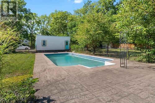 463 Niagara Boulevard, Fort Erie, ON - Outdoor With In Ground Pool