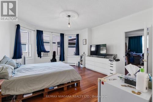 463 Niagara Boulevard, Fort Erie, ON - Indoor Photo Showing Bedroom