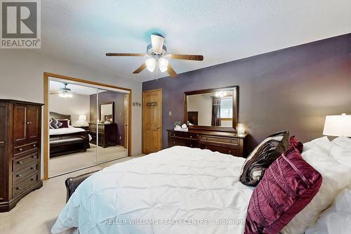 121 Queen Street, Kawartha Lakes, ON - Indoor Photo Showing Bedroom