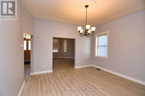 86 Earl Street, Hamilton, ON - Indoor Photo Showing Other Room