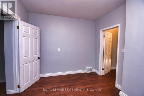 86 Earl Street, Hamilton, ON - Indoor Photo Showing Other Room