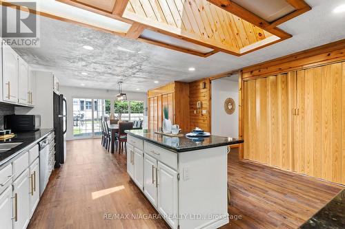 4886 Boughman Lane, Fort Erie, ON - Indoor Photo Showing Kitchen