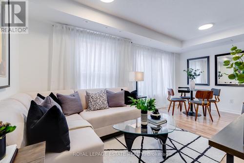 Unit #3 - 8 Florence Wyle Lane, Toronto, ON - Indoor Photo Showing Living Room