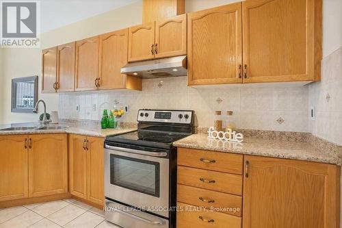 41 Red Hawk Road, Toronto (Malvern), ON - Indoor Photo Showing Kitchen With Stainless Steel Kitchen