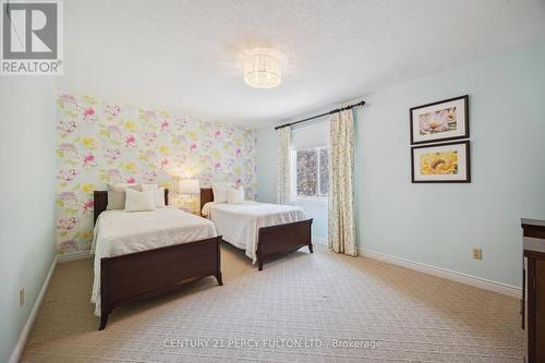 28 White Cliffe Drive, Clarington (Courtice), ON - Indoor Photo Showing Bedroom