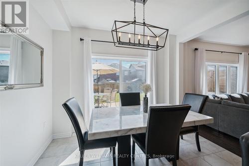 1001 Barton Way, Innisfil, ON - Indoor Photo Showing Dining Room